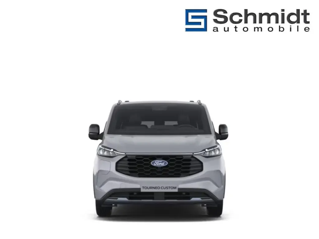 Ford Transit photo 2