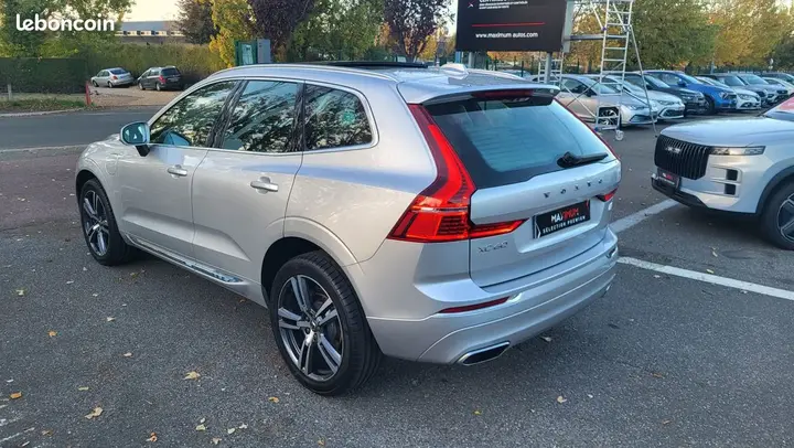 Volvo Xc60 2020 photo 2