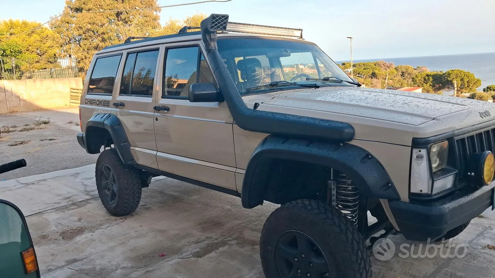 Jeep Cherokee 1995 photo 2