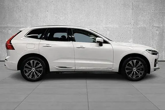 Volvo Xc60 2022 photo 2