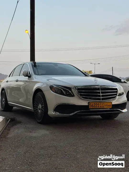 Mercedes-Benz E-Class 2017 photo 5