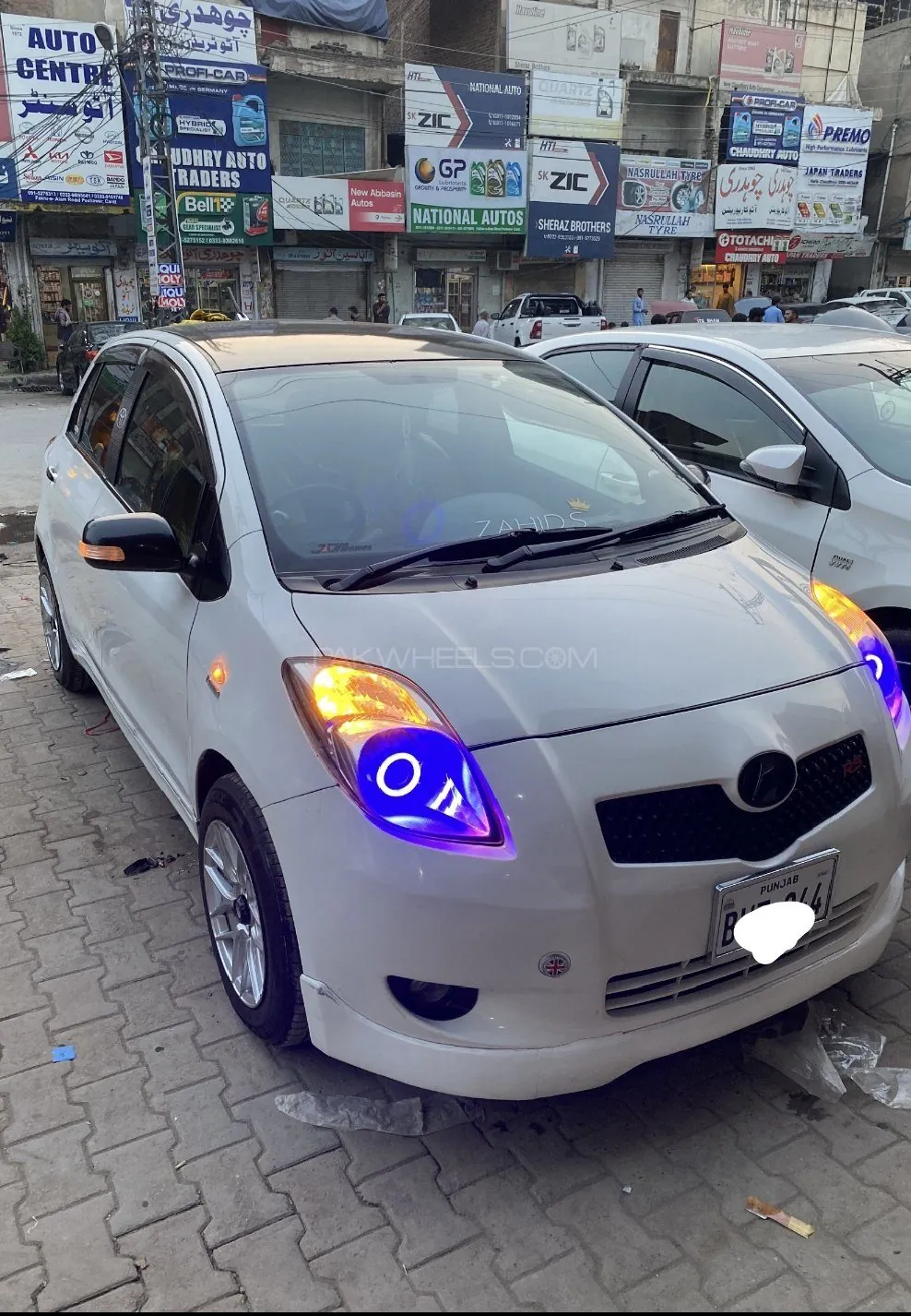 Toyota Vitz