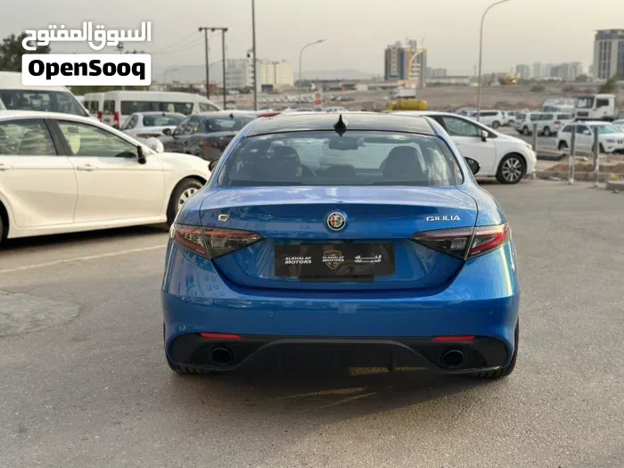 Alfa Romeo Giulia 2024 photo 4
