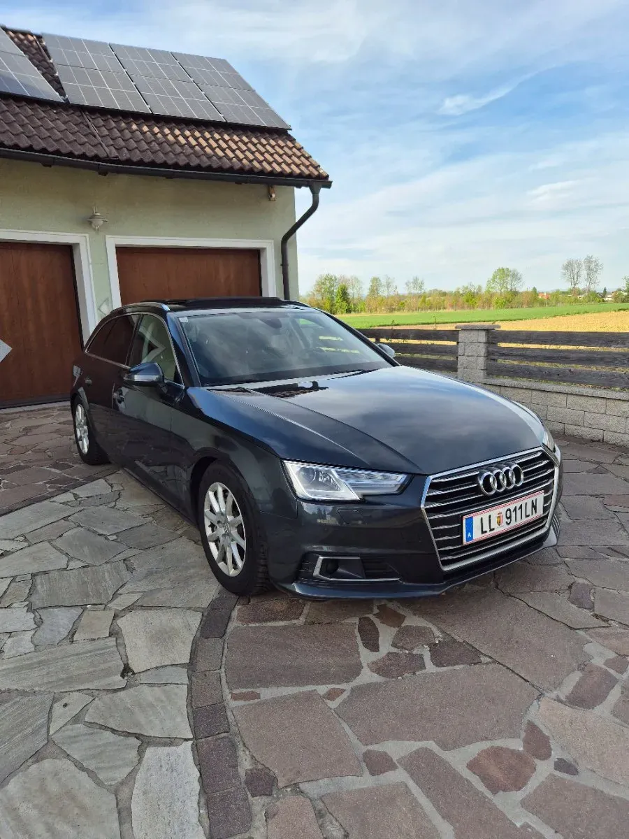 Audi A4 2016 photo 2