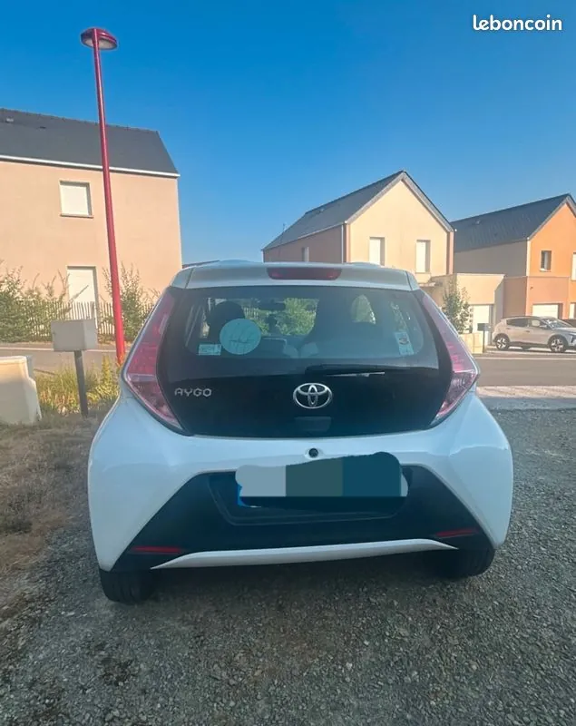 Toyota Aygo 2017 photo 2