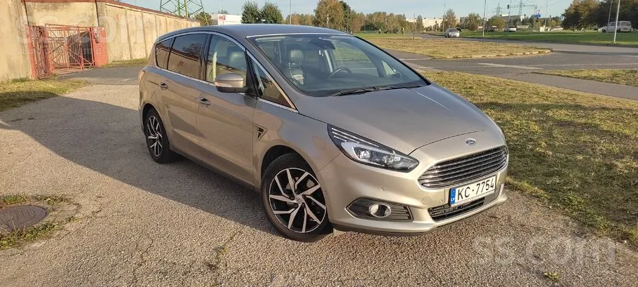 Ford S-Max