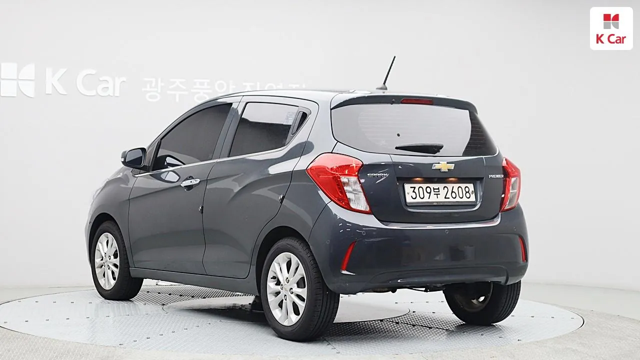 Chevrolet Spark 2021 photo 2