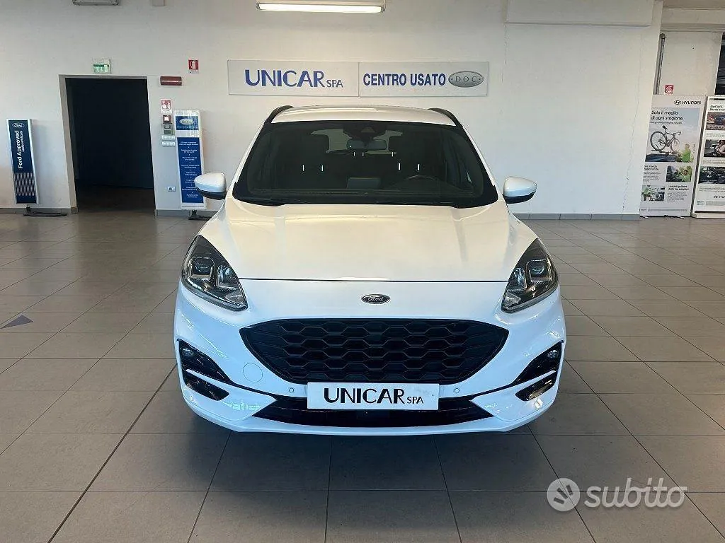 Ford Kuga 2022 photo 2
