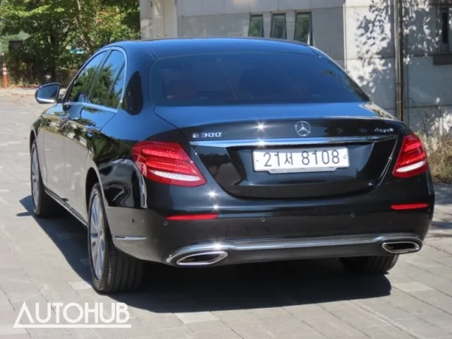 Mercedes-Benz E-Class 2018 photo 4