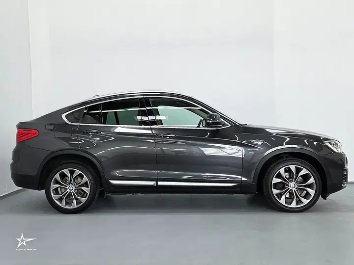 BMW X4 2016 photo 2