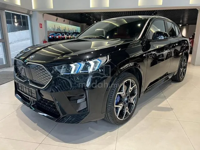 BMW Ix2