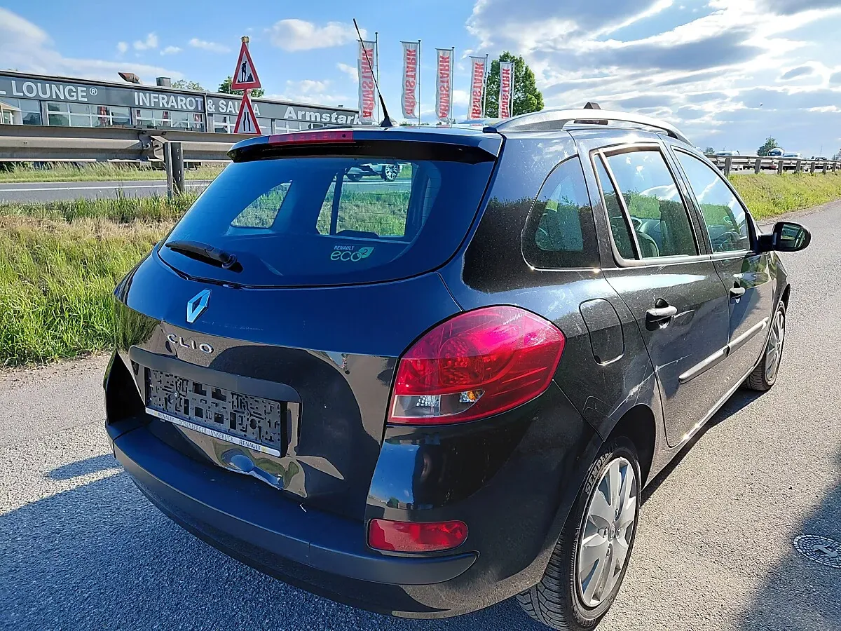 Renault Clio 2011 photo 3