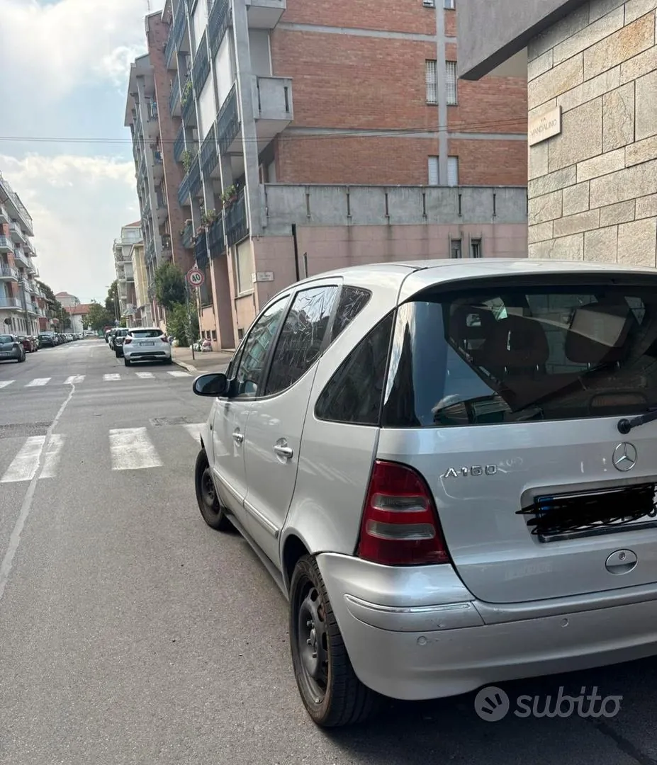 Mercedes-Benz A-Class 2004 photo 2