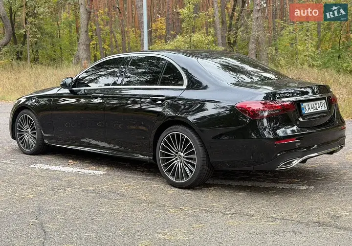 Mercedes-Benz E-Class 2021 photo 5