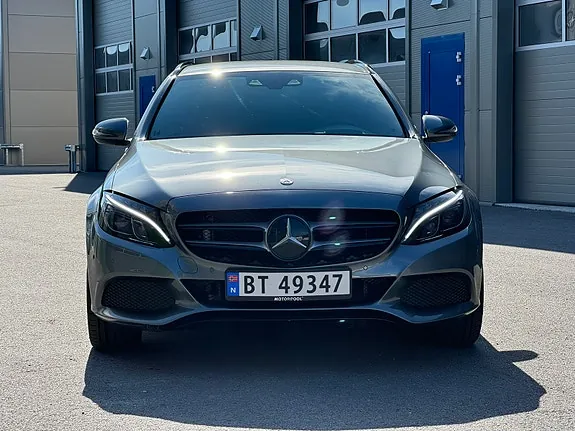 Mercedes-Benz C350 2017 photo 4
