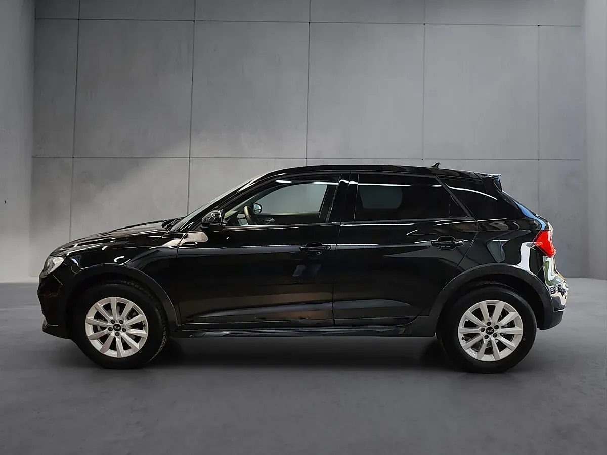 Audi A1 2025 photo 3