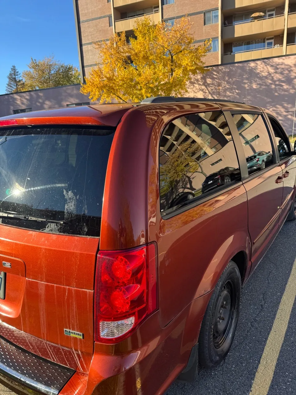 Dodge Caravan 2013 photo 2