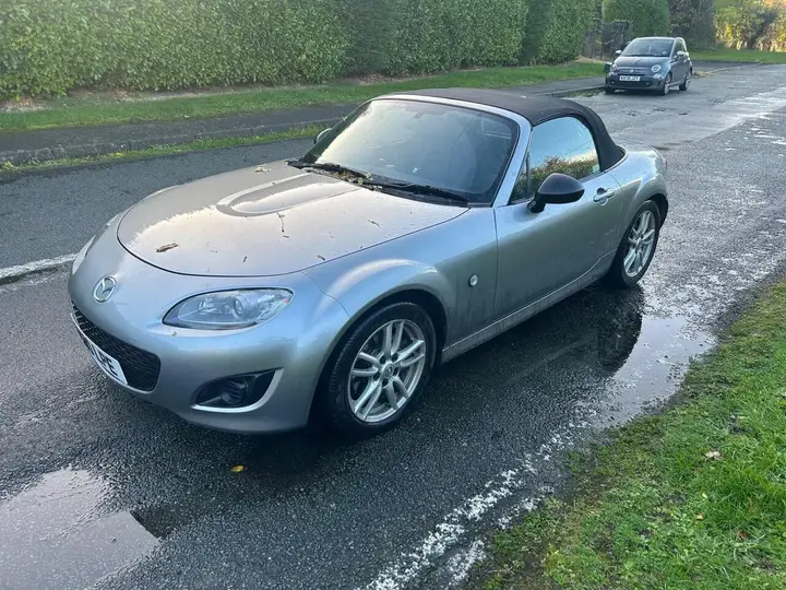 Mazda Mx-5 2010 photo 3
