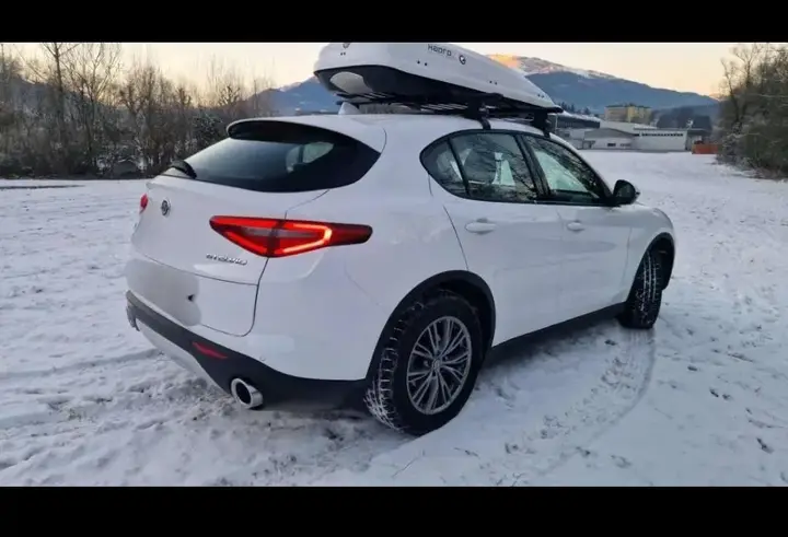 Alfa Romeo Stelvio 2019 photo 3