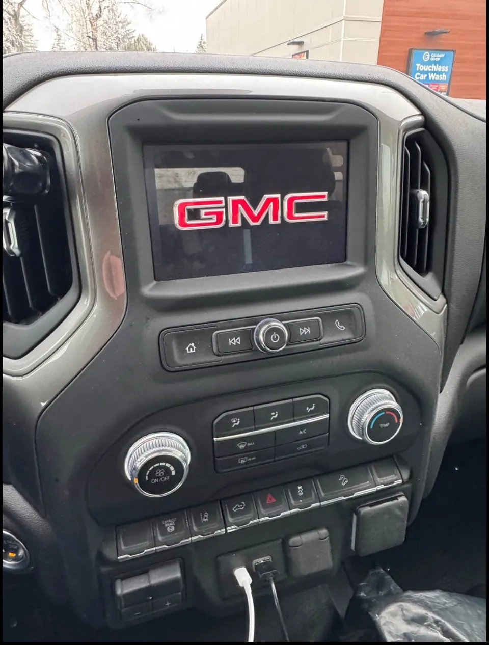 GMC 3500Hd 2025 photo 4