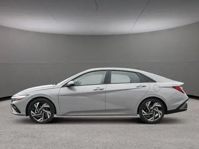 Hyundai Elantra 2026 photo 3