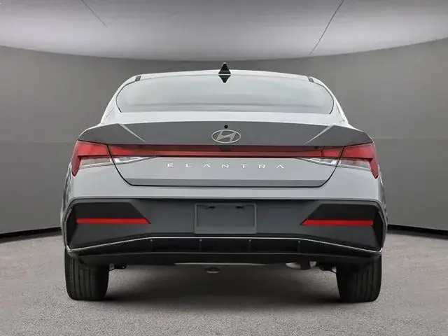 Hyundai Elantra 2026 photo 5
