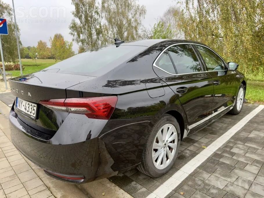 Skoda Octavia 2024 photo 3