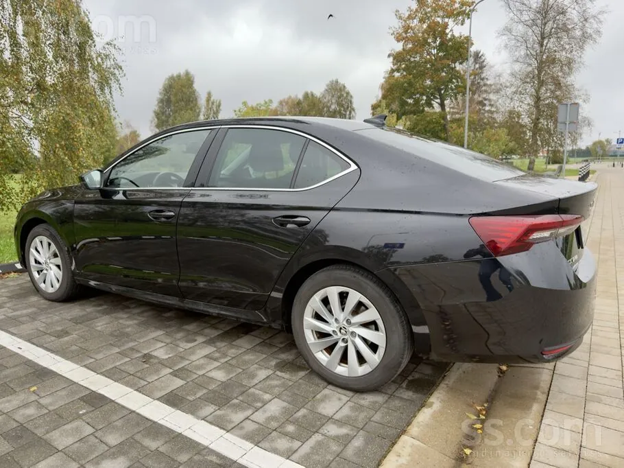 Skoda Octavia 2024 photo 2