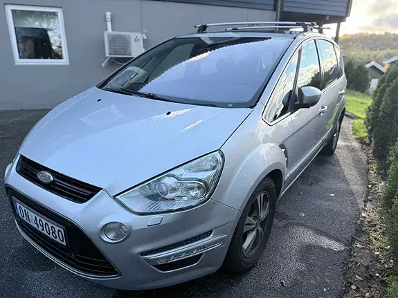 Ford S-Max 2010 photo 3