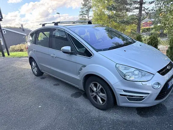 Ford S-Max 2010 photo 2