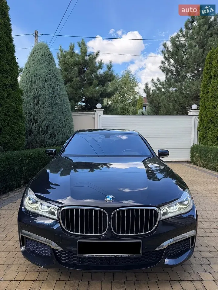 BMW 7 Series 2016 photo 2