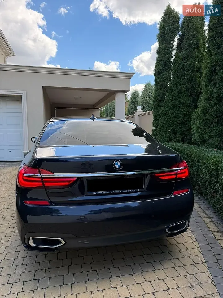 BMW 7 Series 2016 photo 4