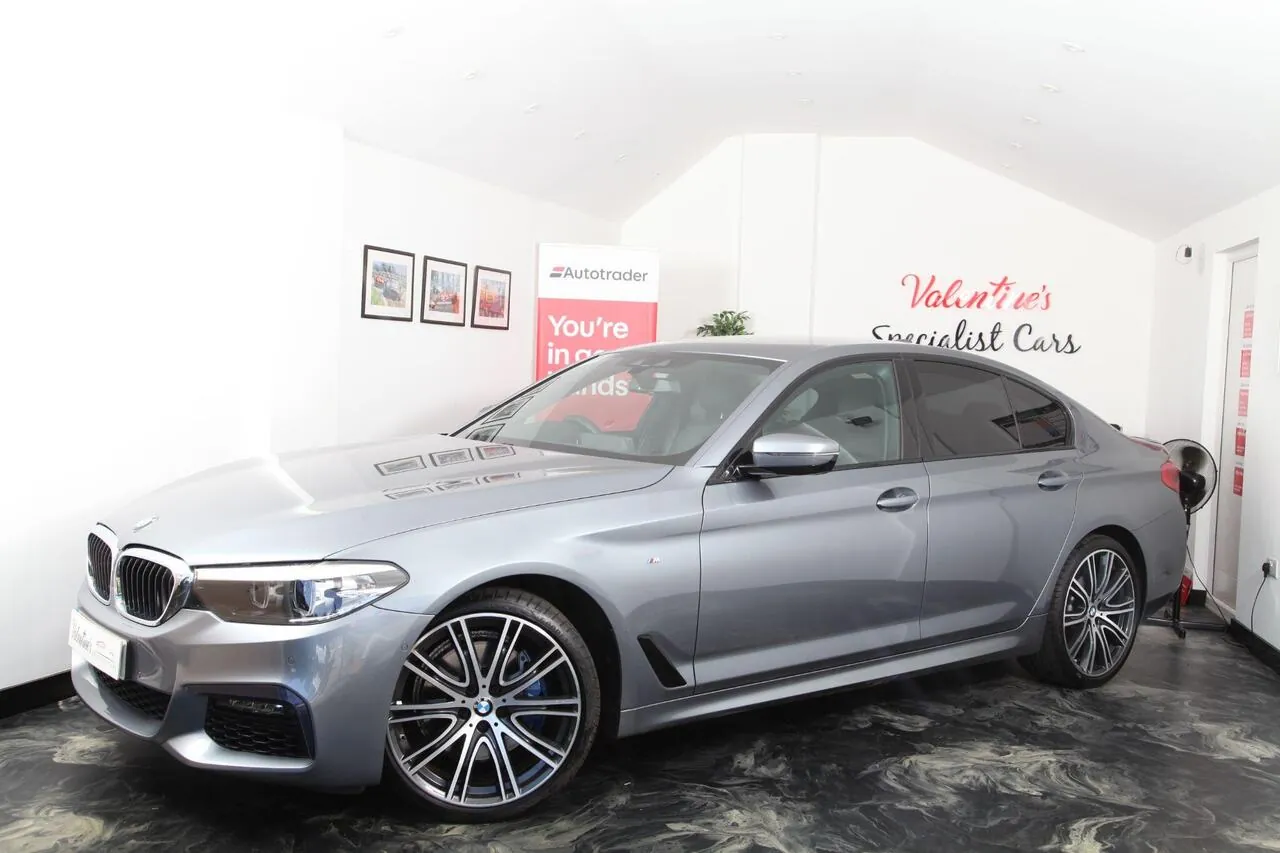 BMW 5 Series 2018 photo 5