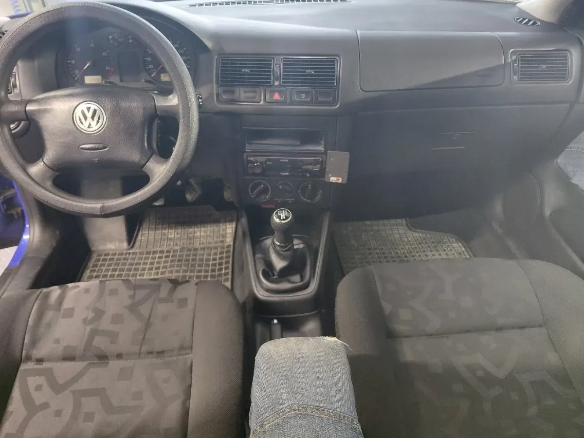 Volkswagen Golf 1998 photo 3