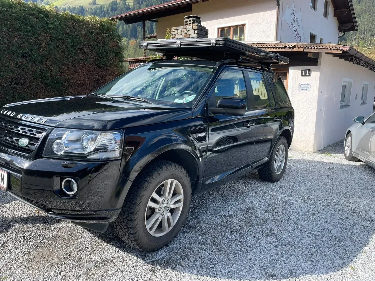 Land Rover Freelander 2013 photo 2