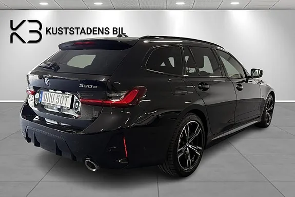 BMW 330E 2023 photo 3