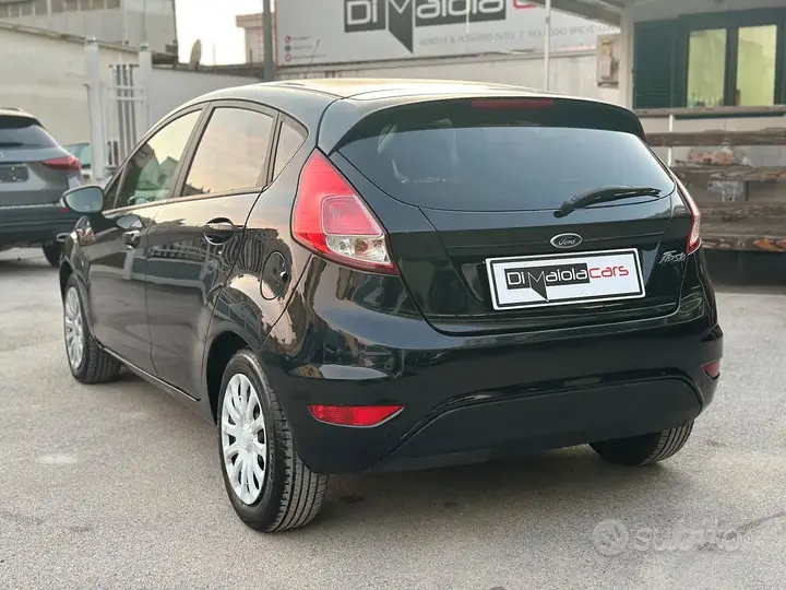 Ford Fiesta 2015 photo 5
