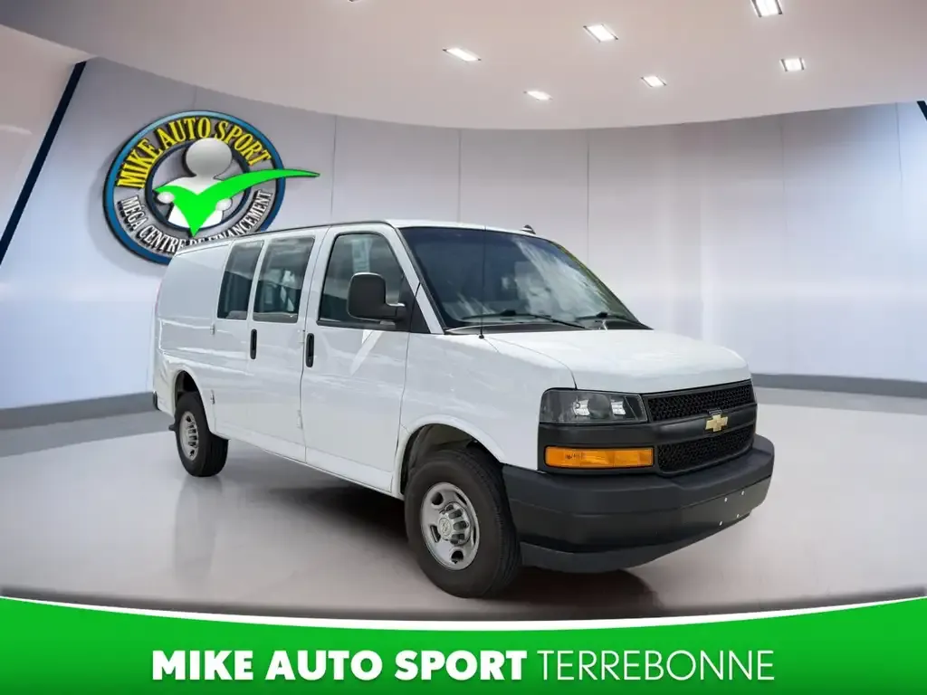 Chevrolet Express 2500 2023 photo 3