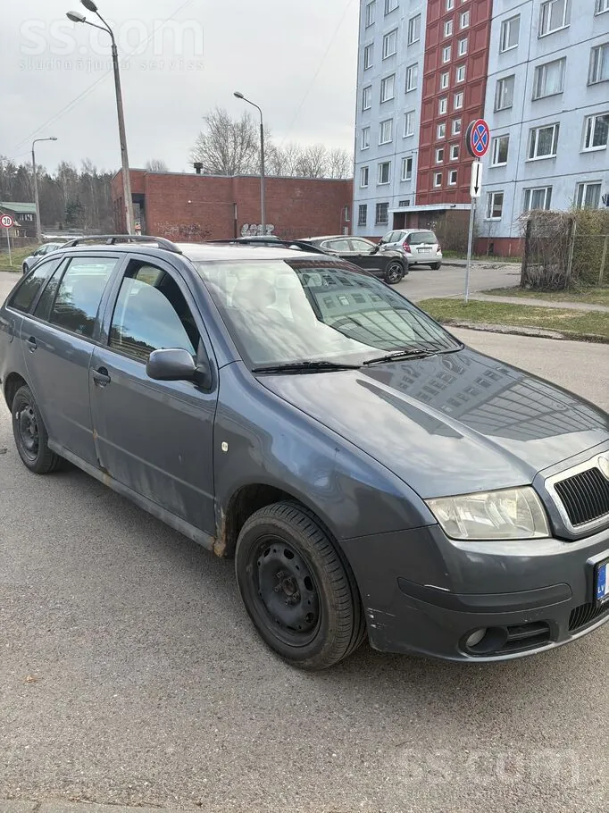 Skoda Fabia 2007 photo 5
