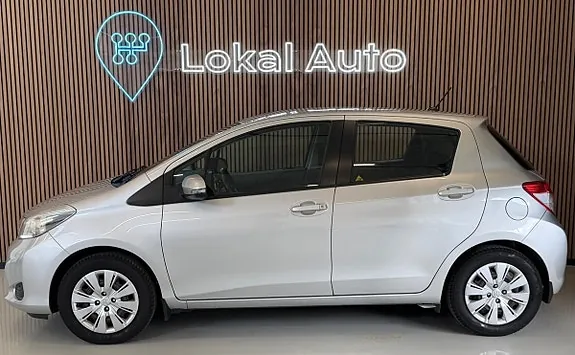 Toyota Yaris 2012 photo 2