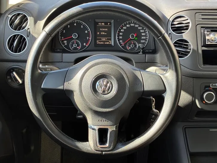 Volkswagen Golf Plus 2012 photo 2