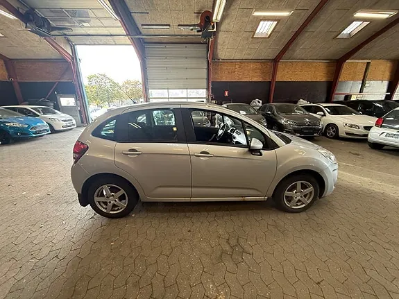 Citroen C3 2011 photo 4