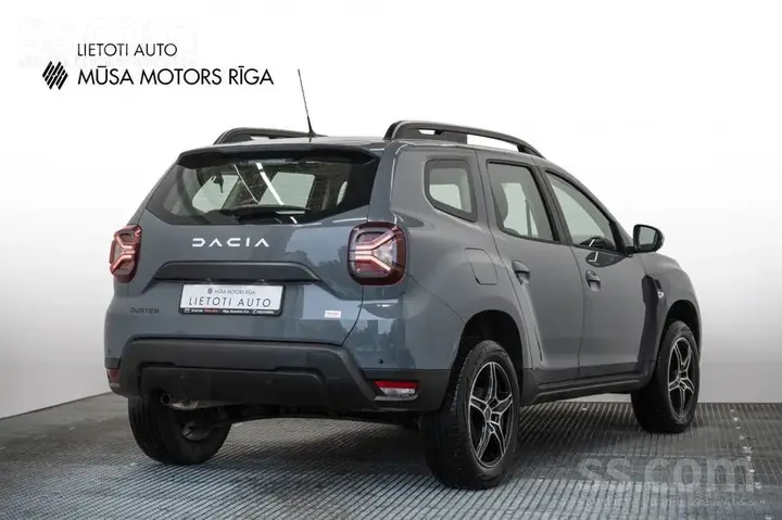 Dacia Duster 2023 photo 2