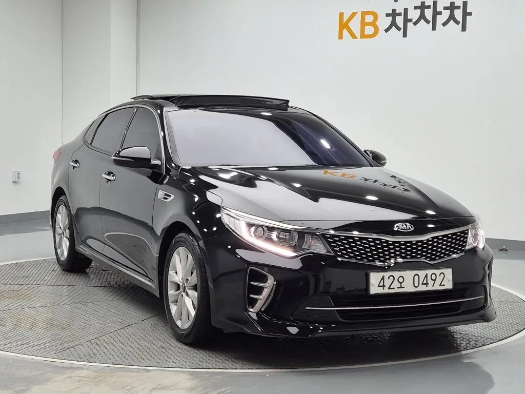 Kia K5 2017 photo 4