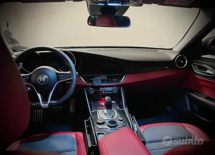 Alfa Romeo Giulia 2019 photo 3