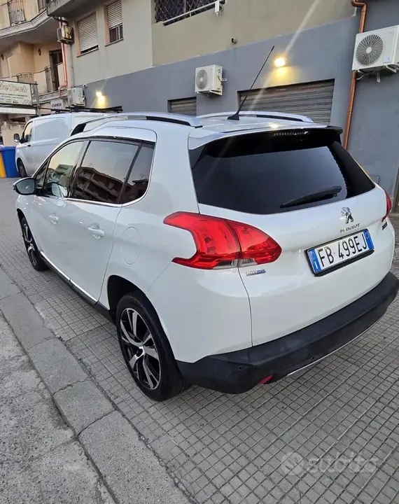 Peugeot 2008 2016 photo 4