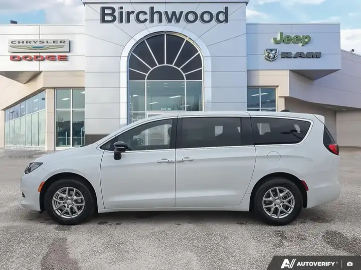 Chrysler Grand Caravan 2027 photo 4