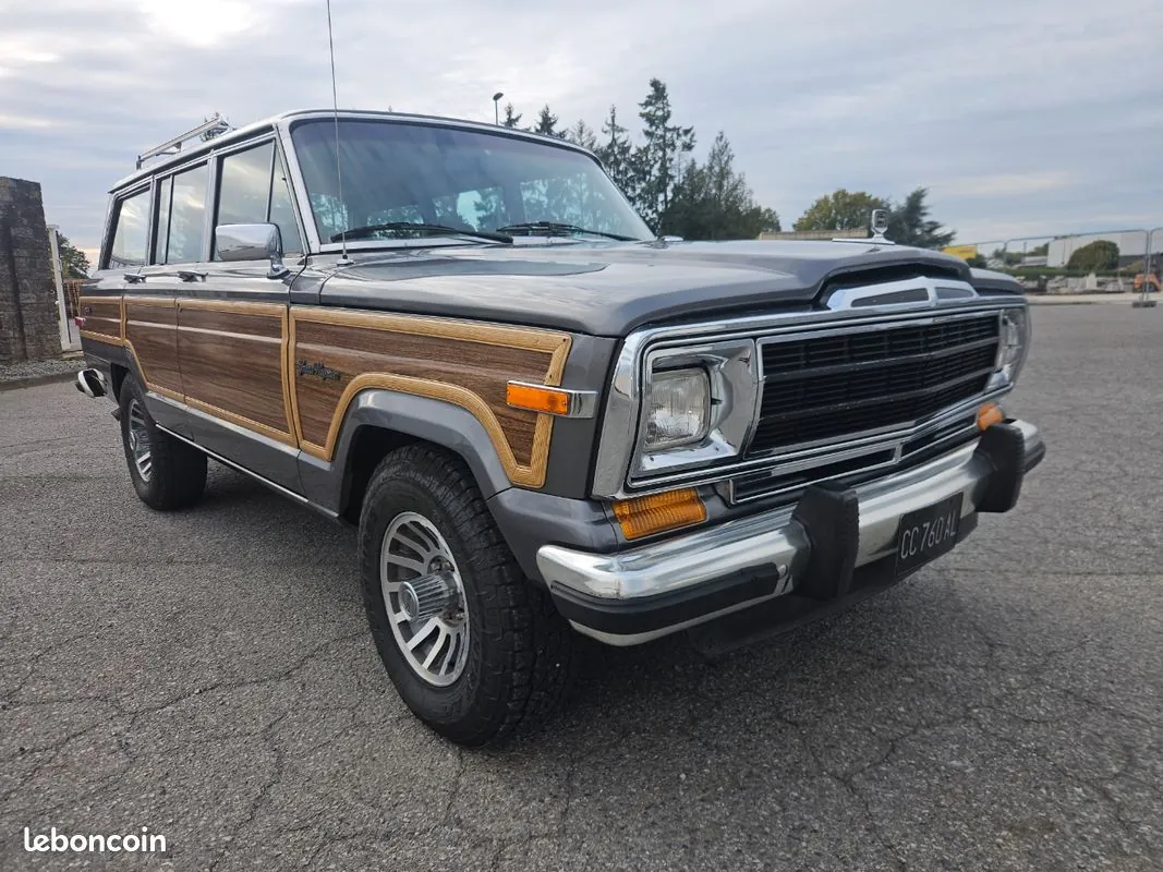 Jeep Grand Wagoneer 1988 photo 2