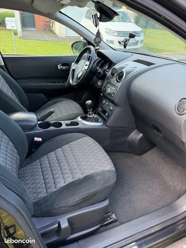 Nissan Qashqai 2010 photo 3