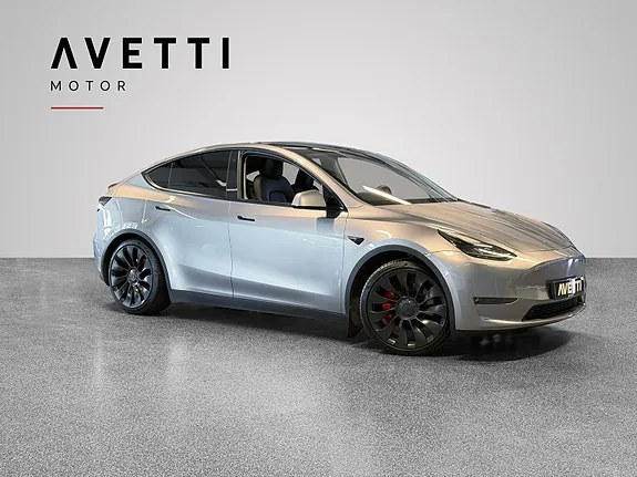Tesla Model Y 2023 photo 2